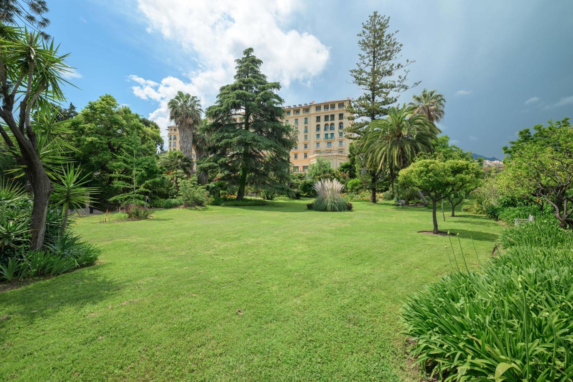 Le Coq Tersling - Residential Parking - Ac - Sea View Apartment Menton Bagian luar foto
